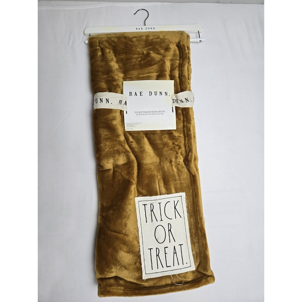 Rae Dunn Printed plush throw blanket soft NEW orange/brown Trick Treat Halloween